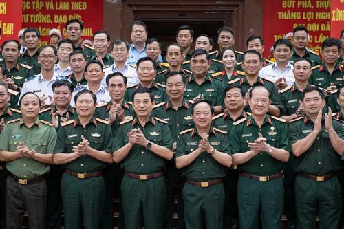 Bộ Quốc phòng tổng kết 10 năm thực hiện học tập và làm theo tư tưởng, đạo đức, phong cách Hồ Chí Minh