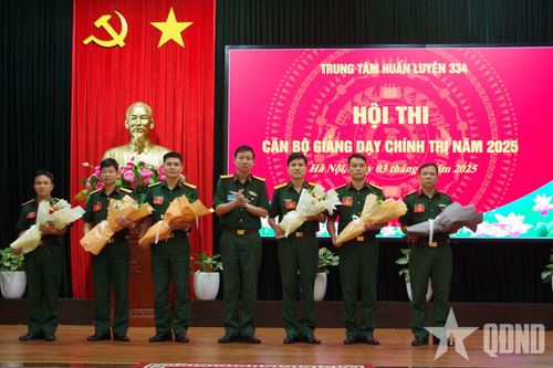 Trung tâm Huấn luyện 334 tổ chức Hội thi cán bộ giảng dạy chính trị năm 2025
