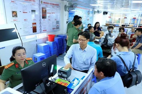 Đồng Nai: Hơn 200 người nước ngoài được cấp tài khoản định danh điện tử