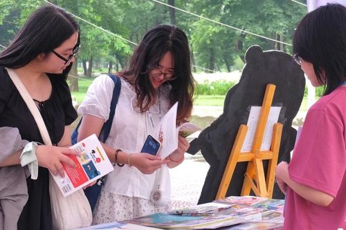 Hội chợ sách The Hidden Book 2025 lan tỏa tình yêu đọc sách