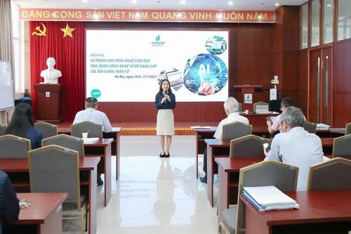 PVU tổ chức thành công khóa đào tạo nâng cao kỹ năng ứng dụng công nghệ số trong giảng dạy