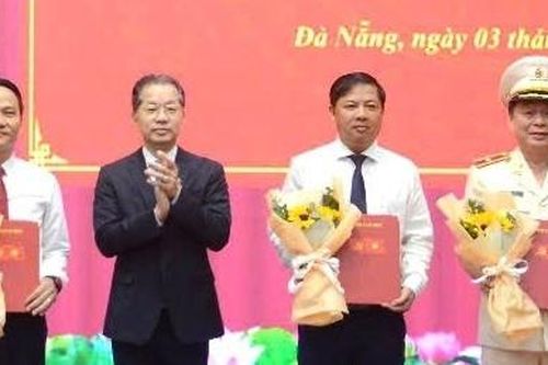 Bí thư, Chủ tịch thành phố Đà Nẵng nhận thêm nhiệm vụ mới