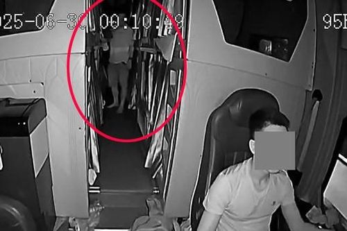 Nữ hành khách ở Hải Phòng tố tài xế xe giường nằm sờ bụng lúc nửa đêm