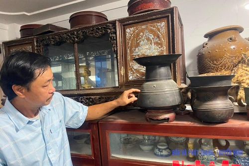 Người đàn ông ở Nghệ An và hành trình gìn giữ gần 5.000 cổ vật gắn với đời sống nông thôn