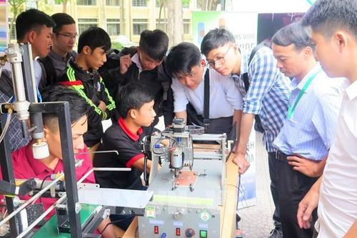 Nền tảng thực hiện Nghị quyết 57-NQ/TW - Bài 2: Xây dựng các trung tâm nghiên cứu tầm cỡ