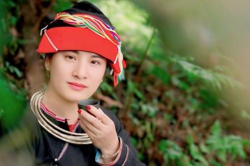 Nhà văn Chu Thị Minh Huệ: 'Kiếm cớ để đi, sống và viết về nguồn cội'