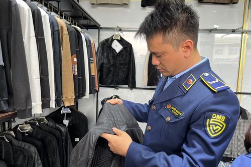 Cần chấm dứt văn hóa tiêu dùng 'hàng fake'