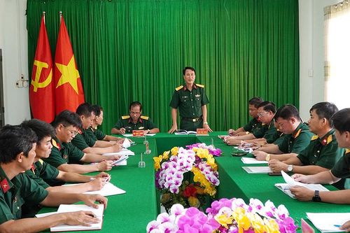 Tạm bàn giao vật chất, trang thiết bị cho Đoàn Kinh tế - Quốc phòng 925