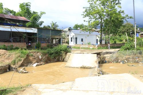 Mưa lũ tiếp tục gây nhiều thiệt hại