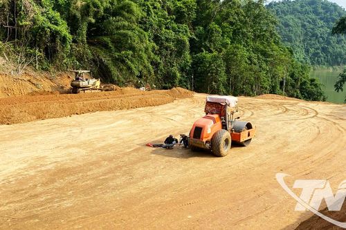 Phường Đức Xuân tiếp nhận và triển khai Dự án xây dựng Sân vận động