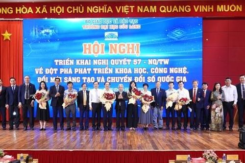 Trường Đại học Cửu Long triển khai Nghị quyết 57