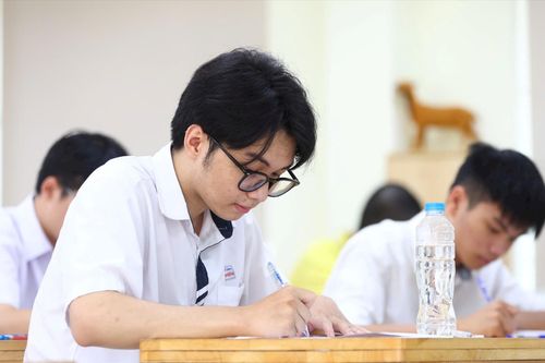 Siết chặt chấm thi, bảo đảm quyền lợi thí sinh