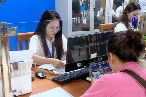 Áp dụng AI hỗ trợ giải quyết nhanh thủ tục hành chính