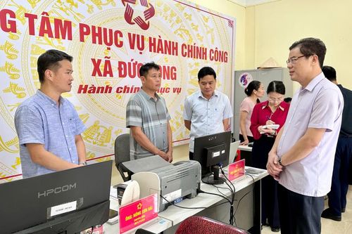 Phó Bí thư Thường trực Tỉnh ủy Vũ Hồng Quang kiểm tra công tác vận hành hệ thống chính trị tại các xã: Đức Long, Đông Khê, Thạch An