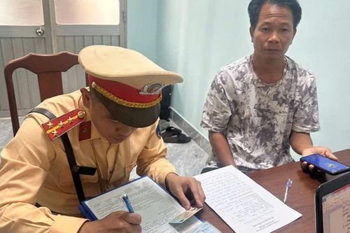 Mức xử phạt với tài xế chạy ngược chiều, văng tục và có hành vi đe dọa người khác