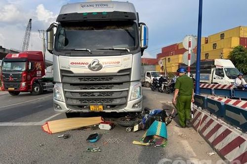 Hai thợ hàn bị xe tải cán thương vong tại giao lộ 'tử thần'