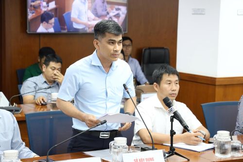 Vì sao sau 3 ngày chỉ có 25 cán bộ đi xe đưa đón miễn phí lên TP.HCM làm việc?
