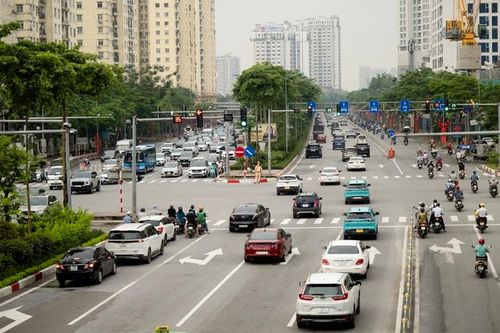 Hà Nội nói gì về giám sát việc chi ngân sách cho phân làn, tổ chức giao thông?