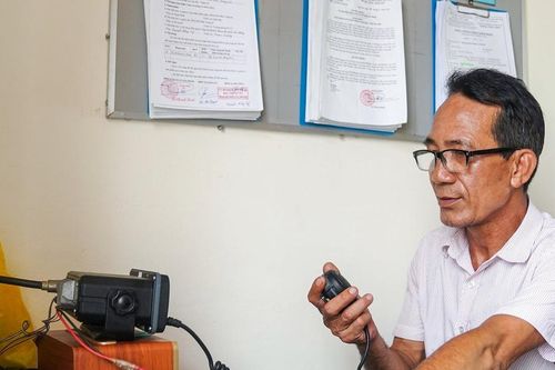 Người giữ lửa trên biển