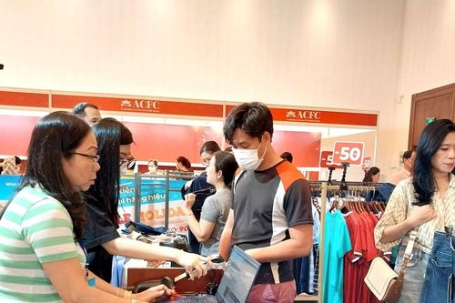TP Hồ Chí Minh tổ chức phiên họp kinh tế - xã hội đầu tiên sau hợp nhất