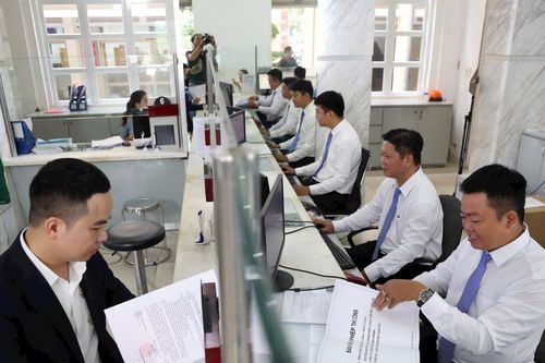 Lắng nghe dân, chuyển mô hình 'quản lý – kiểm soát' sang 'quản trị – phục vụ'