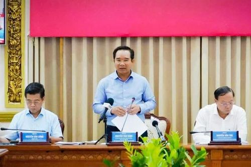 TP Hồ Chí Minh thu ngân sách gần 322 nghìn tỷ đồng trong 6 tháng đầu năm 2025