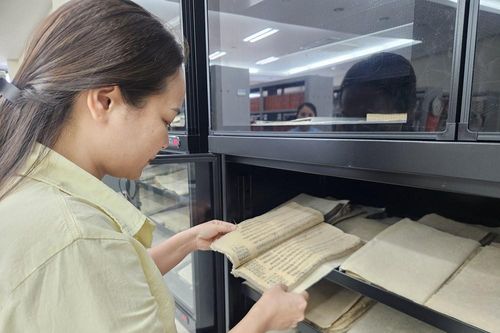 Đánh thức di sản tiền nhân… trong thư viện