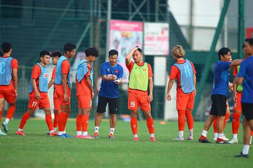 Ngoại binh và 'cựu binh' ở U23 Việt Nam