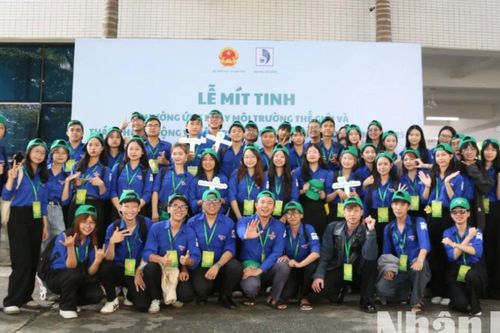 Phát động Tháng hành động vì môi trường trong toàn ngành giáo dục