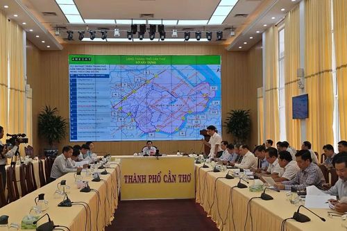 Chủ tịch UBND TP Cần Thơ triển khai hàng loạt giải pháp để chống ngập