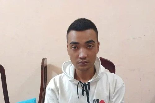 Nam thanh niên cướp hàng loạt điện thoại của phụ nữ đi đường
