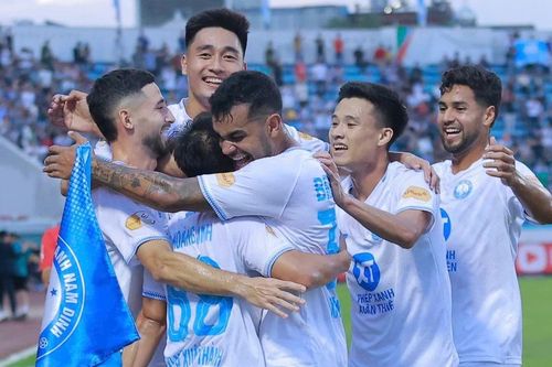 Thép Xanh Nam Định: 'Đế chế' mới ở V-League!?