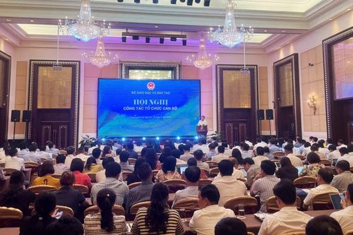 Hội nghị và tập huấn công tác tổ chức cán bộ