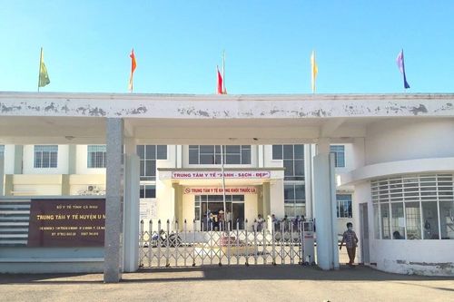 Trung tâm Y tế U Minh, Cà Mau tạm đình chỉ kíp trực bị tố tắc trách