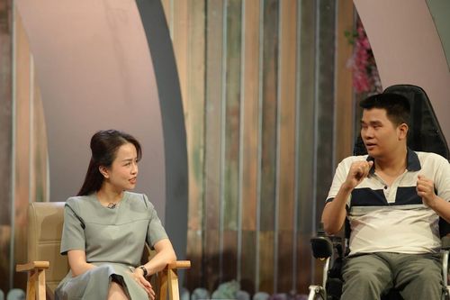 'Tủ sách của tình thân': Hành trình tái sinh từ trang sách của chàng trai liệt tứ chi
