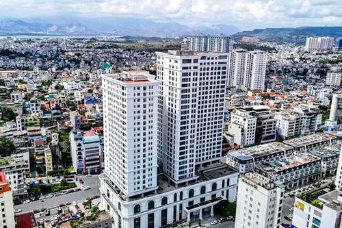 Hàng trăm hộ dân 'mắc kẹt' ở chung cư Times Garden Hạ Long