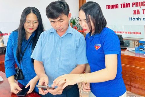 Tuổi trẻ Hà Tĩnh xung kích, hỗ trợ chính quyền hai cấp
