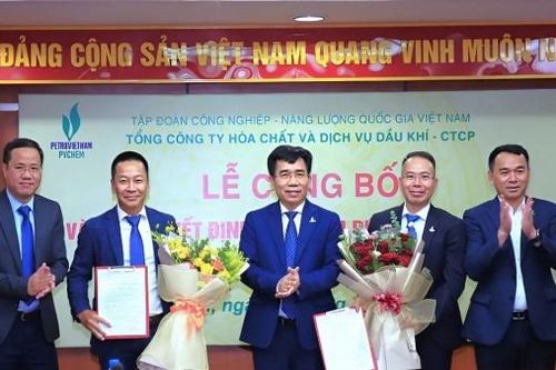 PVChem công bố và trao quyết định bổ nhiệm hai Phó Tổng Giám đốc