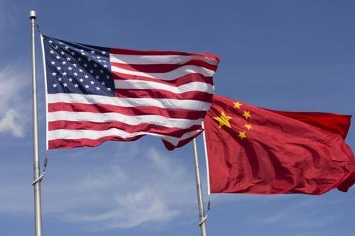 Trung Quốc và Mỹ vươn lên trong chuyển dịch năng lượng toàn cầu