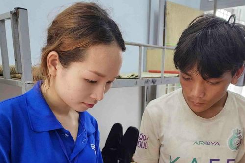 Ước mơ cháy bỏng của chàng trai người Mông ở núi rừng Đắk Lắk