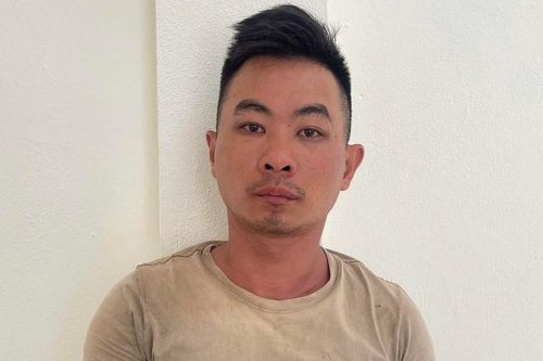 Trộm rình trong nhà vệ sinh, kề dao vào cổ, cướp tài sản chủ nhà lúc rạng sáng