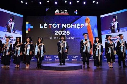 HSU trao bằng tốt nghiệp cho 1.500 tân khoa: 95% sinh viên có việc làm khi chưa ra trường