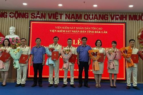 Công bố các quyết định điều động, bổ nhiệm lãnh đạo cấp Phòng thuộc VKSND tỉnh Đắk Lắk