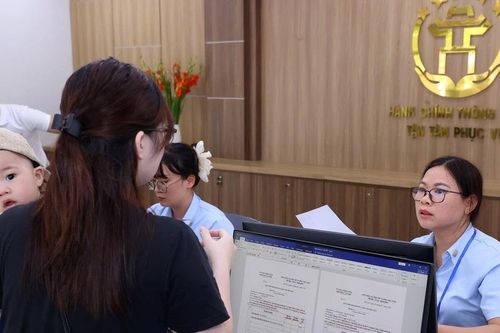 Tiếp tục hoàn thiện tổ chức bộ máy và chuẩn bị Đại hội đảng bộ các cấp