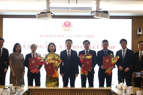 Bổ nhiệm Giám đốc Quỹ Đổi mới công nghệ quốc gia và 3 lãnh đạo đơn vị thuộc Bộ KH&CN