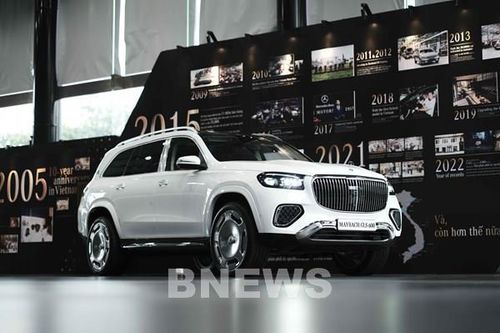 'Chuyên cơ mặt đất' Maybach GLS 600 ra mắt Việt Nam với giá gần 12,4 tỷ đồng