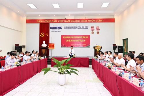 Bộ trưởng Bộ Công Thương Nguyễn Hồng Diên làm việc với Viện Nghiên cứu Cơ khí