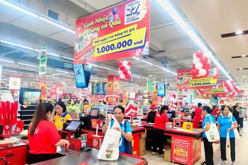 Huế lan tỏa thông điệp sống xanh, giảm rác thải nhựa tại các siêu thị qua 'Tháng không túi nilon 2025'