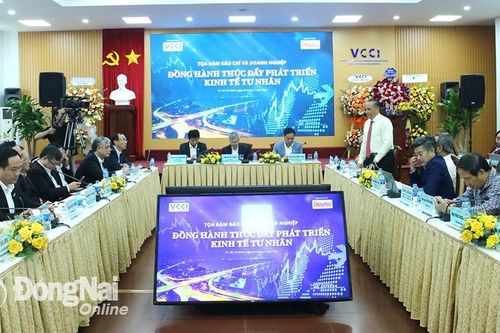 Báo chí đồng hành và thúc đẩy phát triển kinh tế tư nhân