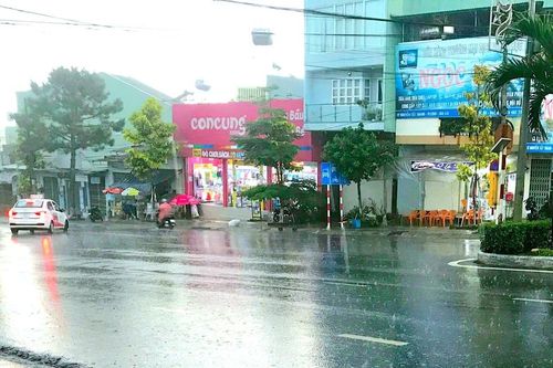 Cảnh báo dông, lốc, sét, mưa đá và mưa lớn cục bộ trên địa bàn tỉnh Gia Lai